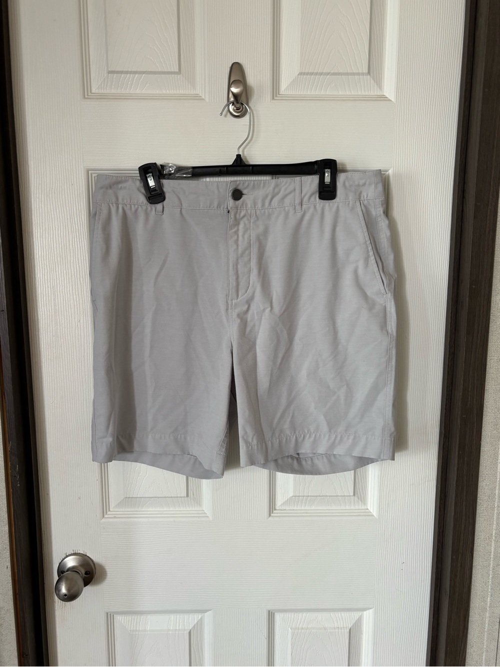Faherty Light Gray Flat-Front Performance Shorts